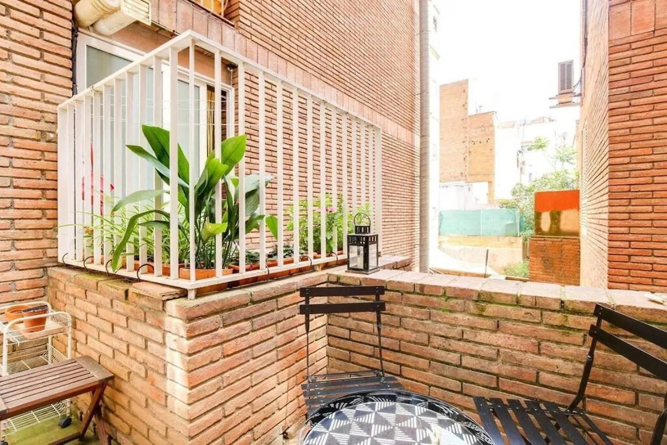 바르셀로나 Colorful With Cozy Terrace In Gracia 아파트